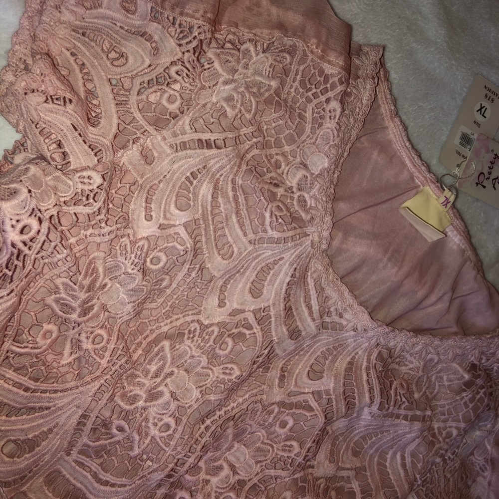 Dress - Picture 6 of 8